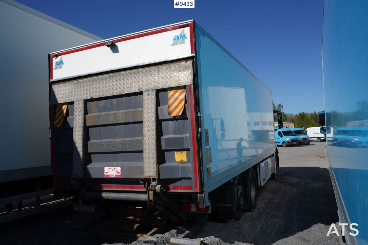 Refrigerated Box truck Mercedes Antos with tail lift (SEE VIDEO) - Kylbil lastbil: bild 4 Refrigerated Box truck Mercedes Antos with tail lift (SEE VIDEO) - Kylbil lastbil: bild 4