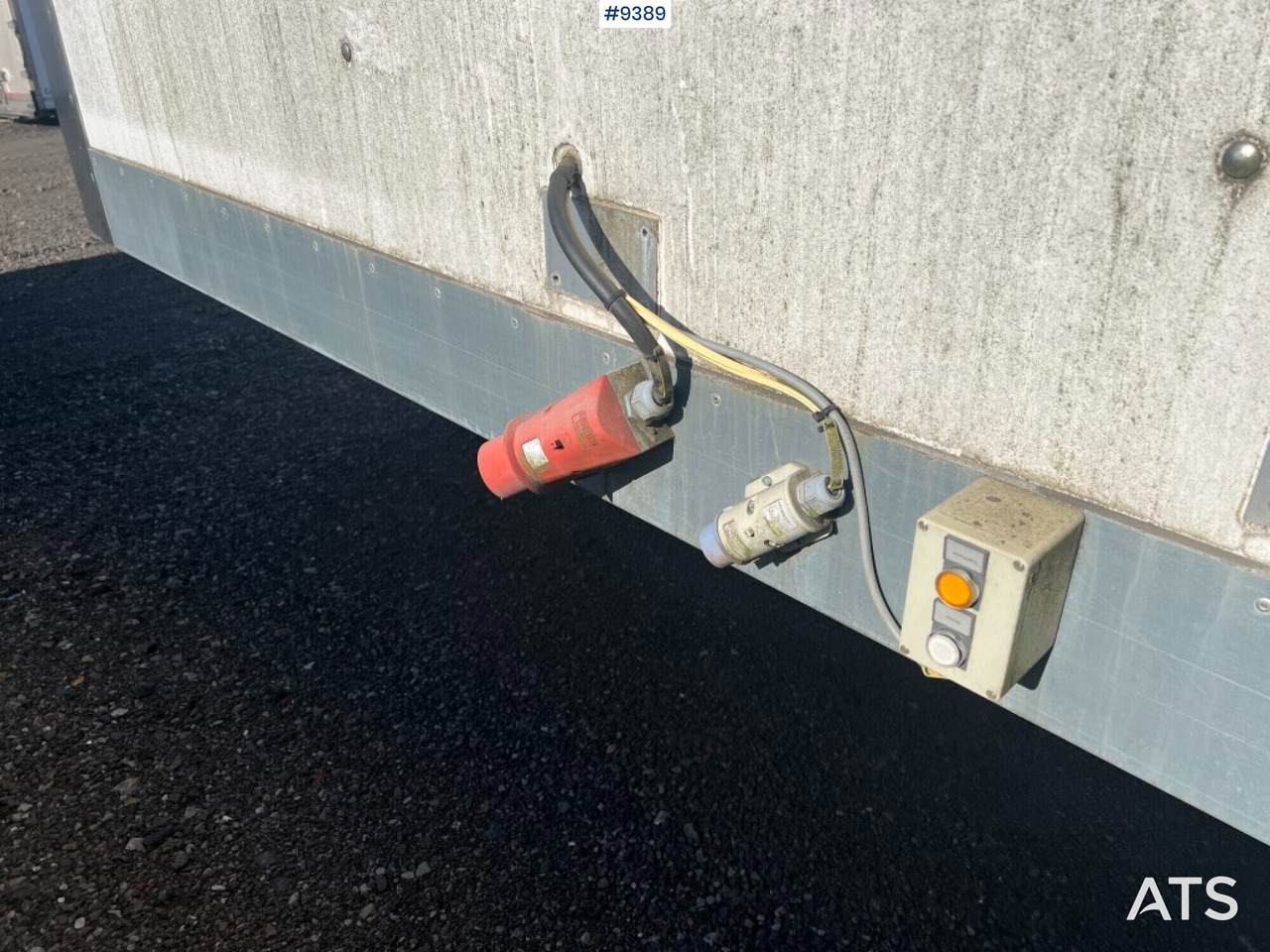 Refrigerated trailer box - Lagab - 6ton - Växelflak - kylbil: bild 5 Refrigerated trailer box - Lagab - 6ton - Växelflak - kylbil: bild 5