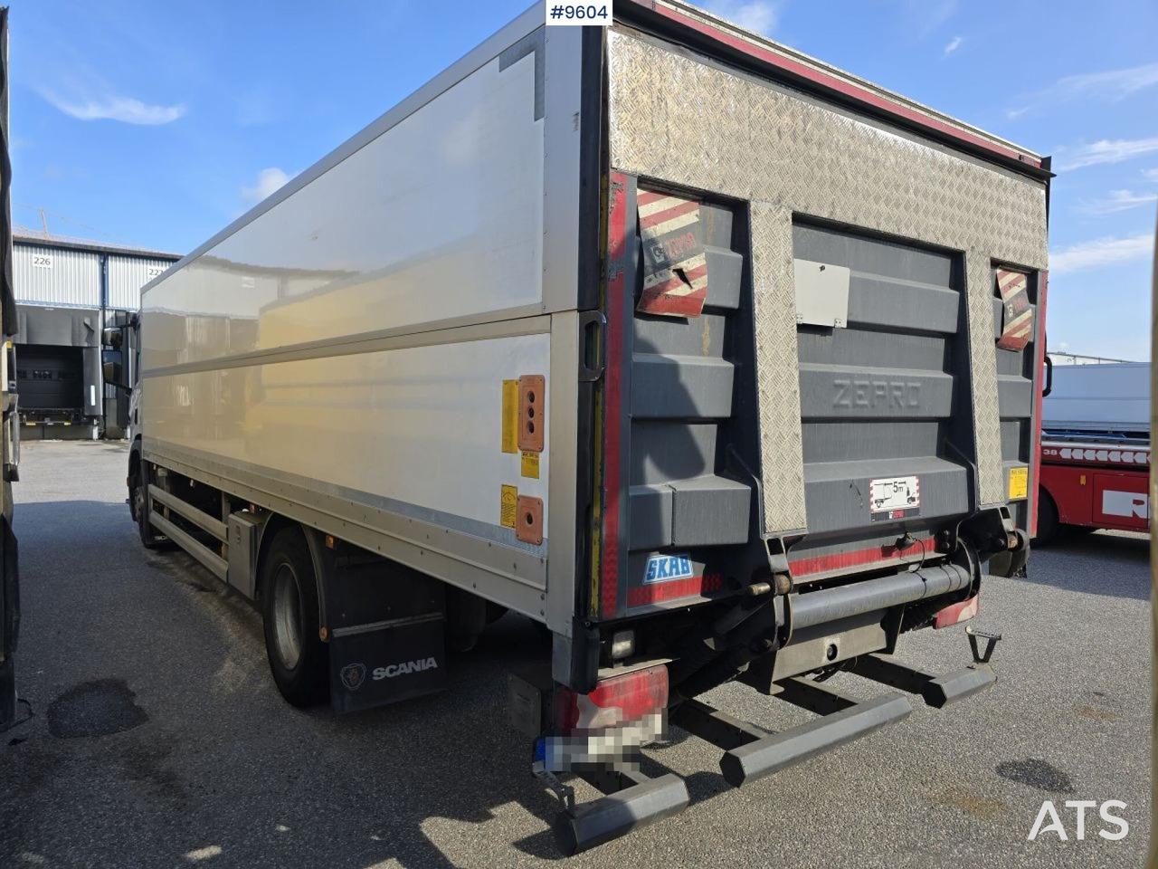 Scania P250 Liftable and lowerable body - Lastbil med skåp: bild 4 Scania P250 Liftable and lowerable body - Lastbil med skåp: bild 4
