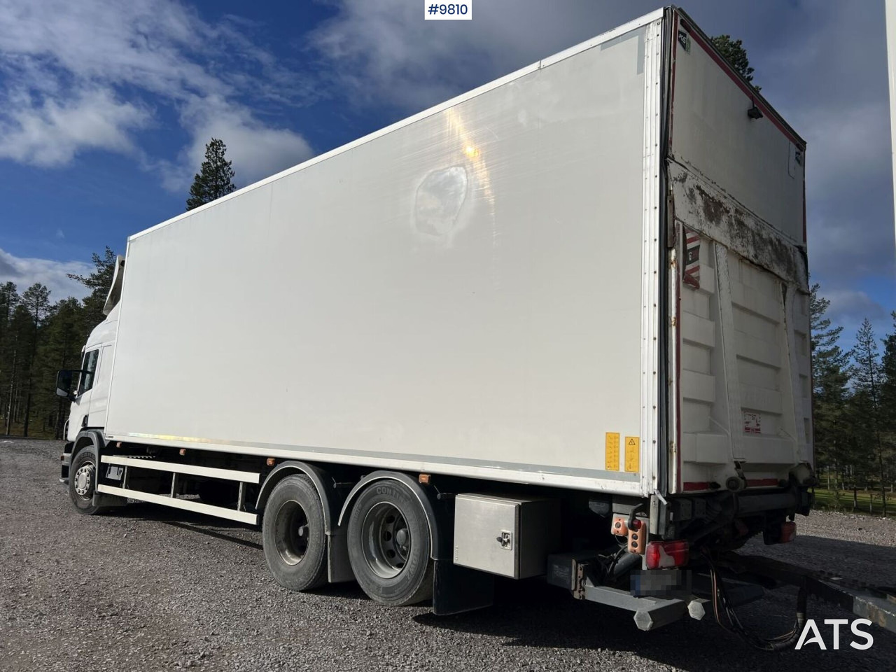 Scania P400 Box truck with tail lift - Lastbil med skåp: bild 4 Scania P400 Box truck with tail lift - Lastbil med skåp: bild 4