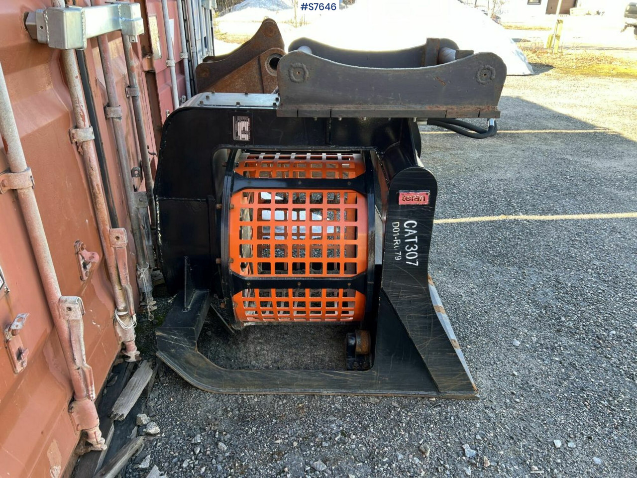 Screen bucket with S70 bracket - Sorteringsskopa: bild 1 Screen bucket with S70 bracket - Sorteringsskopa: bild 1
