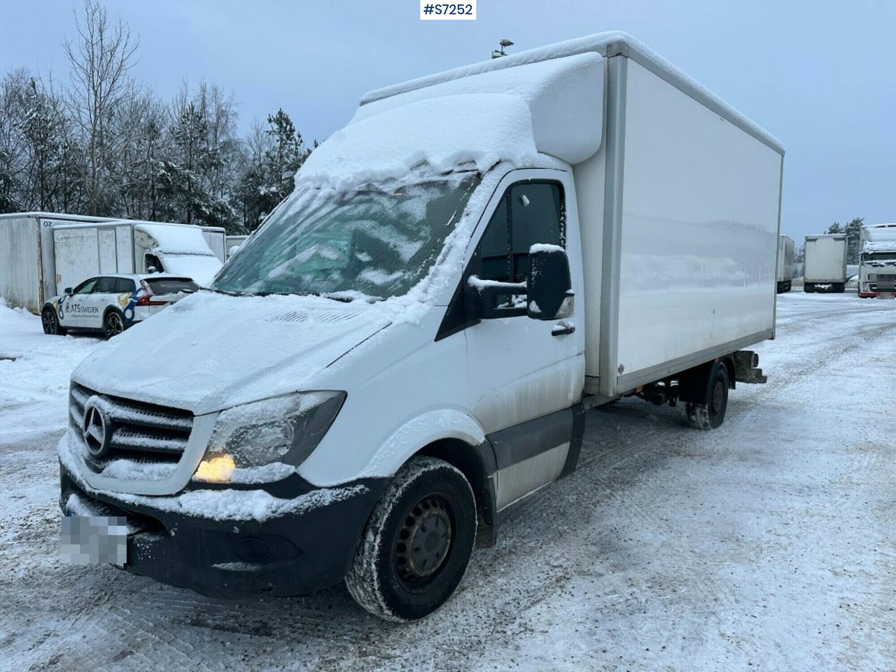 Sprinter box truck Mercedes Benz with Tailgate lift - Volymskåp: bild 3 Sprinter box truck Mercedes Benz with Tailgate lift - Volymskåp: bild 3
