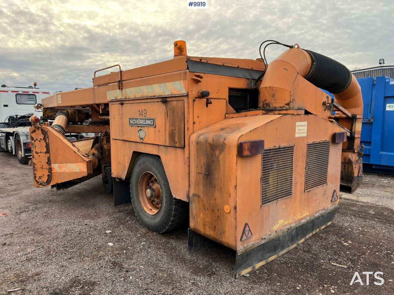 Unregistered Scania P94 snow plow truck with sweeper roller - Plogbil: bild 5 Unregistered Scania P94 snow plow truck with sweeper roller - Plogbil: bild 5