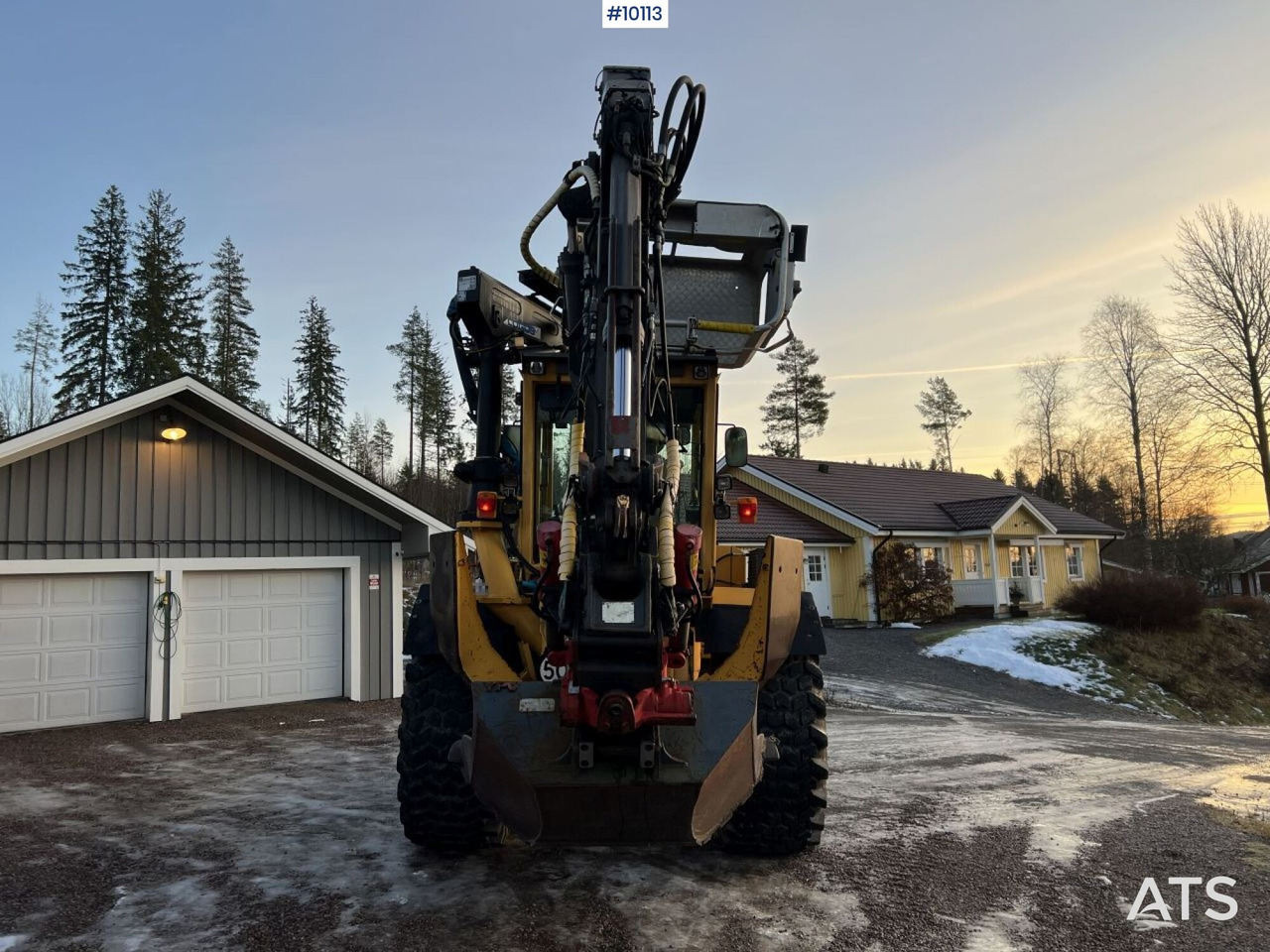 Volvo BM EL70C Line-equipped backhoe loader (VIDEO) - Grävlastare: bild 4 Volvo BM EL70C Line-equipped backhoe loader (VIDEO) - Grävlastare: bild 4
