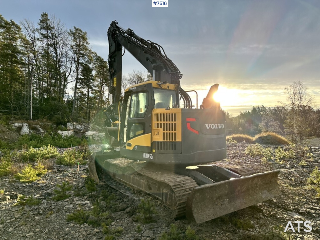 Volvo ECR145DL Crawler excavator with rotor and buckets - Bandgrävare: bild 5 Volvo ECR145DL Crawler excavator with rotor and buckets - Bandgrävare: bild 5