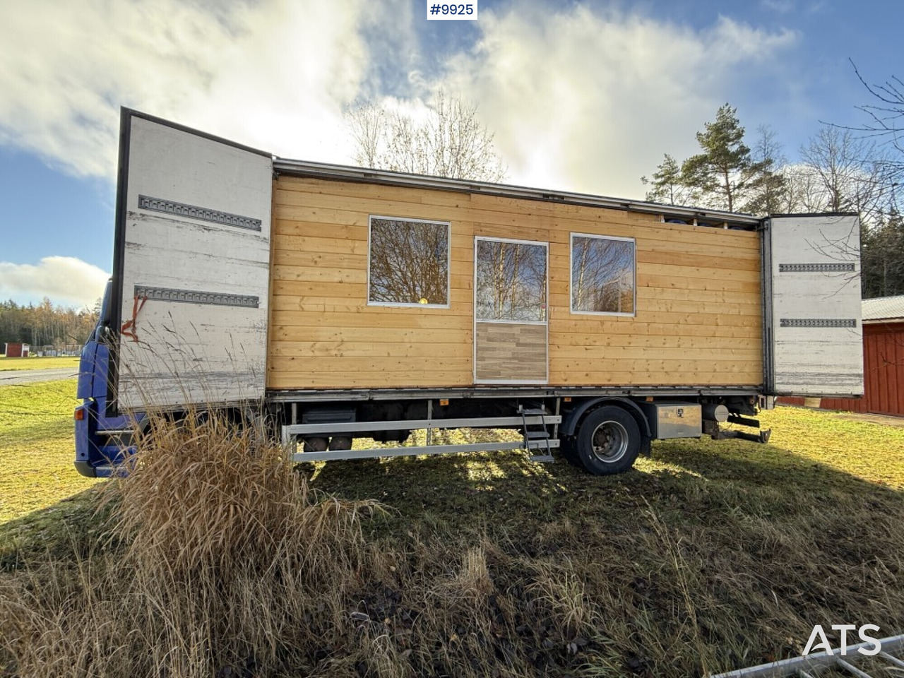 Volvo FM9 4X2 Recreational Vehicle (RV) - Lastbil med skåp, Husbil: bild 1 Volvo FM9 4X2 Recreational Vehicle (RV) - Lastbil med skåp, Husbil: bild 1