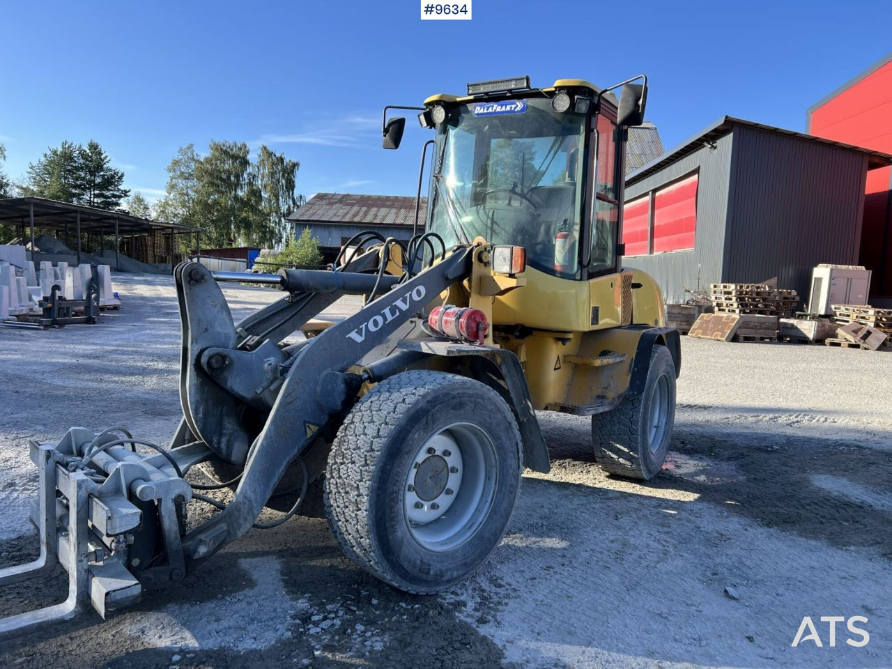 Volvo L30Z Wheel loader with multiple attachments - Hjullastare: bild 1 Volvo L30Z Wheel loader with multiple attachments - Hjullastare: bild 1
