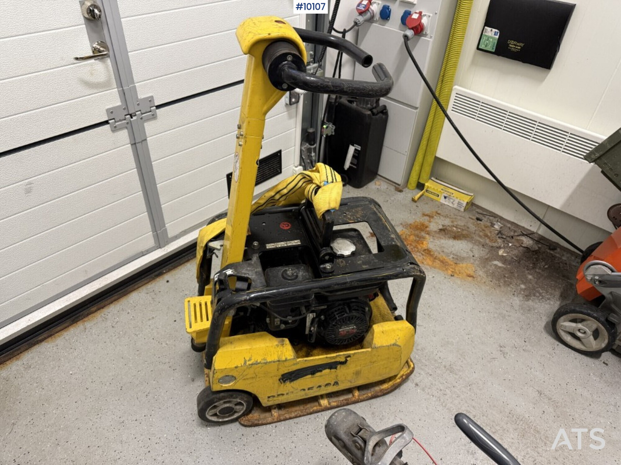 Wacker Neuson BPU 2040A plate compactor - Vibroplatta: bild 1 Wacker Neuson BPU 2040A plate compactor - Vibroplatta: bild 1