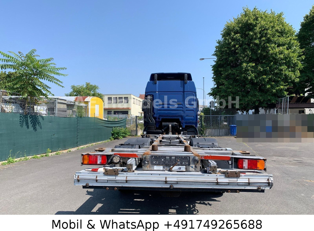 MAN TGX 26.440 XLX LL 6x2 *Retarder/LDW/LBW/3.Lenk - Containerbil/ Växelflak lastbil: bild 4 MAN TGX 26.440 XLX LL 6x2 *Retarder/LDW/LBW/3.Lenk - Containerbil/ Växelflak lastbil: bild 4