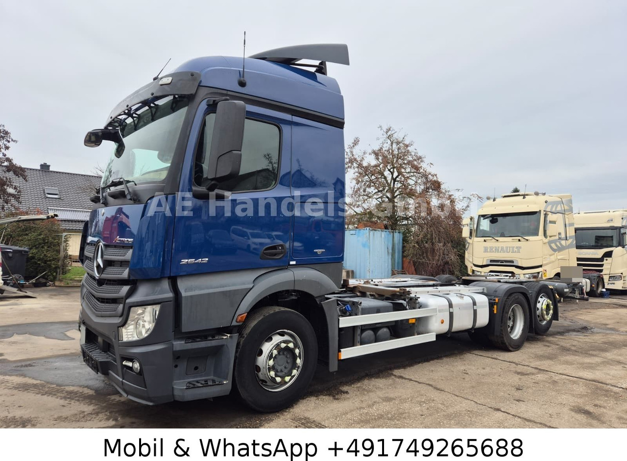 Mercedes-Benz Actros 4 2542 StreamSpace LL BDF *Retader/Multi - Containerbil/ Växelflak lastbil: bild 2 Mercedes-Benz Actros 4 2542 StreamSpace LL BDF *Retader/Multi - Containerbil/ Växelflak lastbil: bild 2