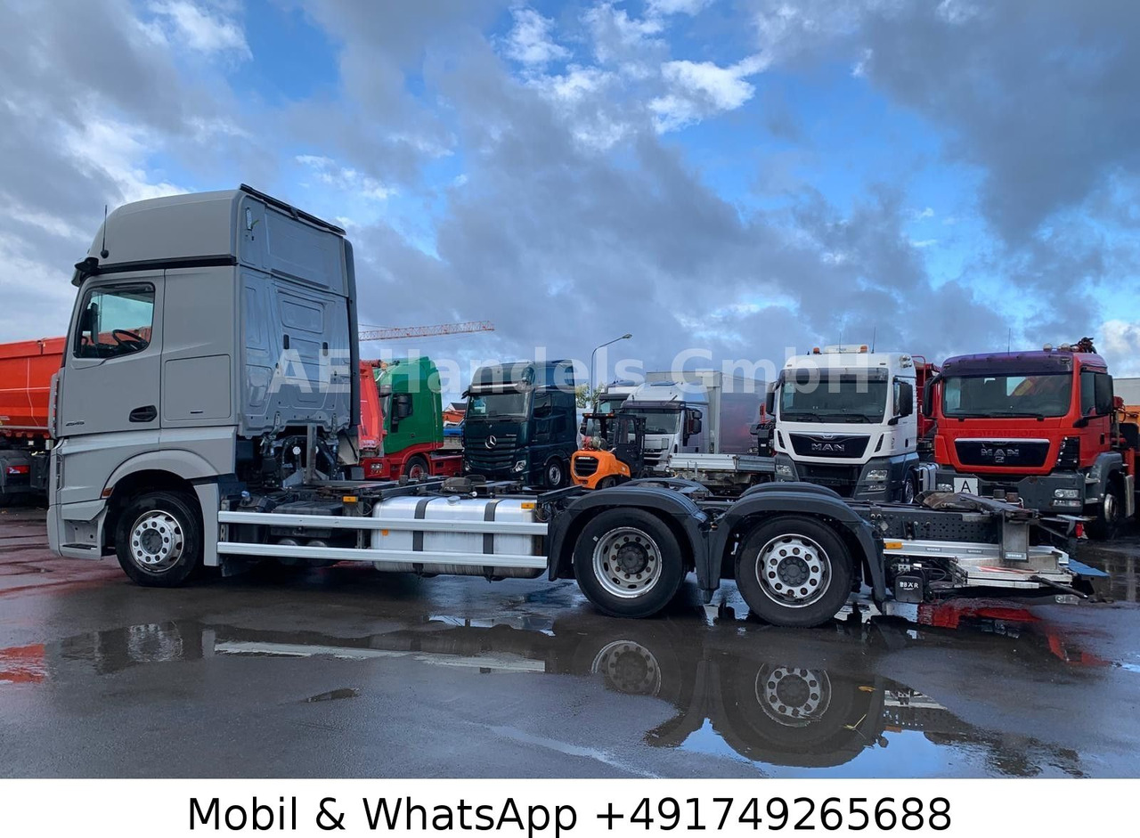 Mercedes-Benz Actros V 2545 GigaSpace BDF LL*Retarder/LBW/L+L - Containerbil/ Växelflak lastbil: bild 2 Mercedes-Benz Actros V 2545 GigaSpace BDF LL*Retarder/LBW/L+L - Containerbil/ Växelflak lastbil: bild 2