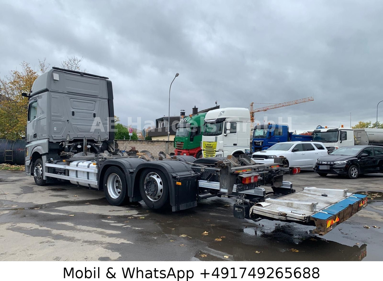 Mercedes-Benz Actros V 2545 GigaSpace BDF LL*Retarder/LBW/L+L - Containerbil/ Växelflak lastbil: bild 2 Mercedes-Benz Actros V 2545 GigaSpace BDF LL*Retarder/LBW/L+L - Containerbil/ Växelflak lastbil: bild 2