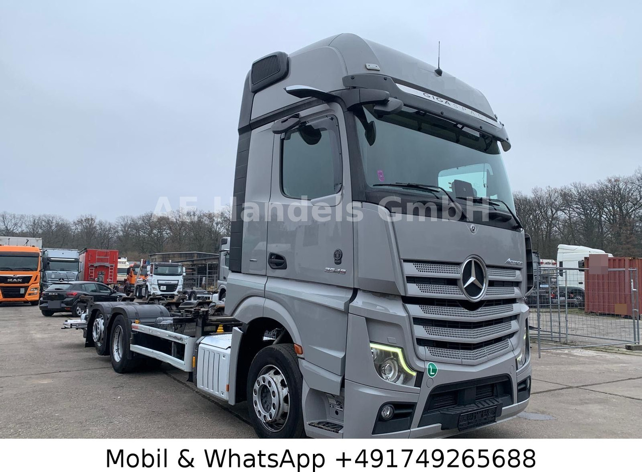 Mercedes-Benz Actros V 2545 GigaSpace BDF *Retarder/Multi/LBW - Containerbil/ Växelflak lastbil: bild 1 Mercedes-Benz Actros V 2545 GigaSpace BDF *Retarder/Multi/LBW - Containerbil/ Växelflak lastbil: bild 1