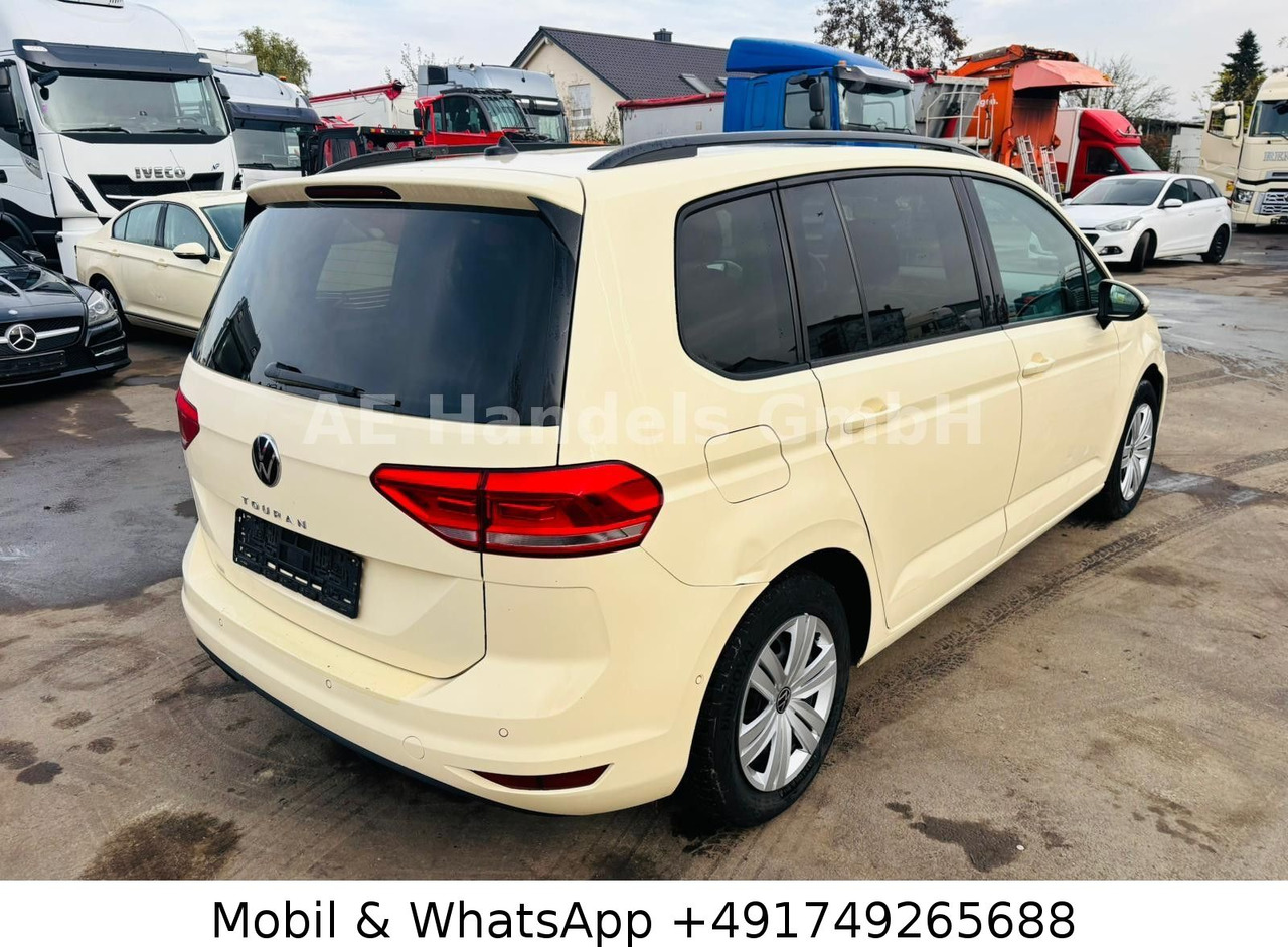 Volkswagen Touran 2.0 TDI DSG *7Sitzer/Eletr.Heckklape/Temp - Persontransport: bild 3 Volkswagen Touran 2.0 TDI DSG *7Sitzer/Eletr.Heckklape/Temp - Persontransport: bild 3