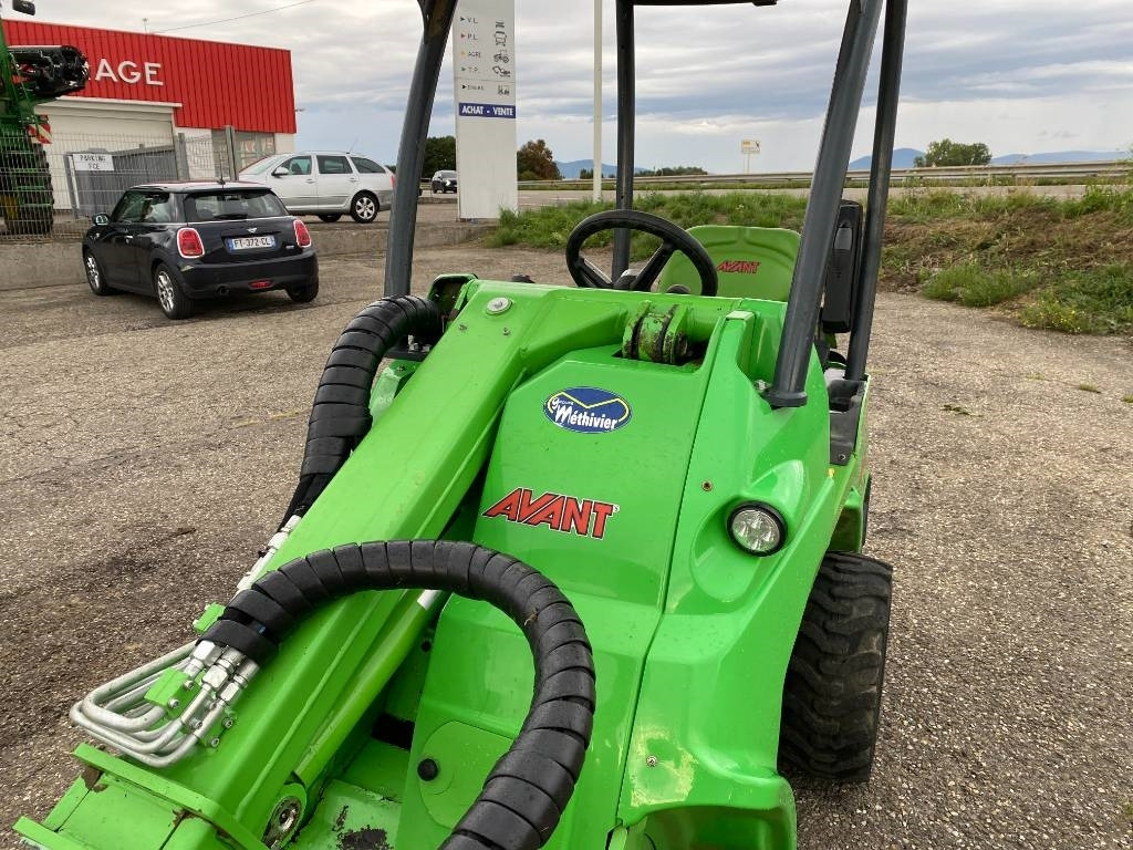 Minilastare Avant M 528 EIPTT /Certificat CE endommagée: bild 26 Minilastare Avant M 528 EIPTT /Certificat CE endommagée: bild 26