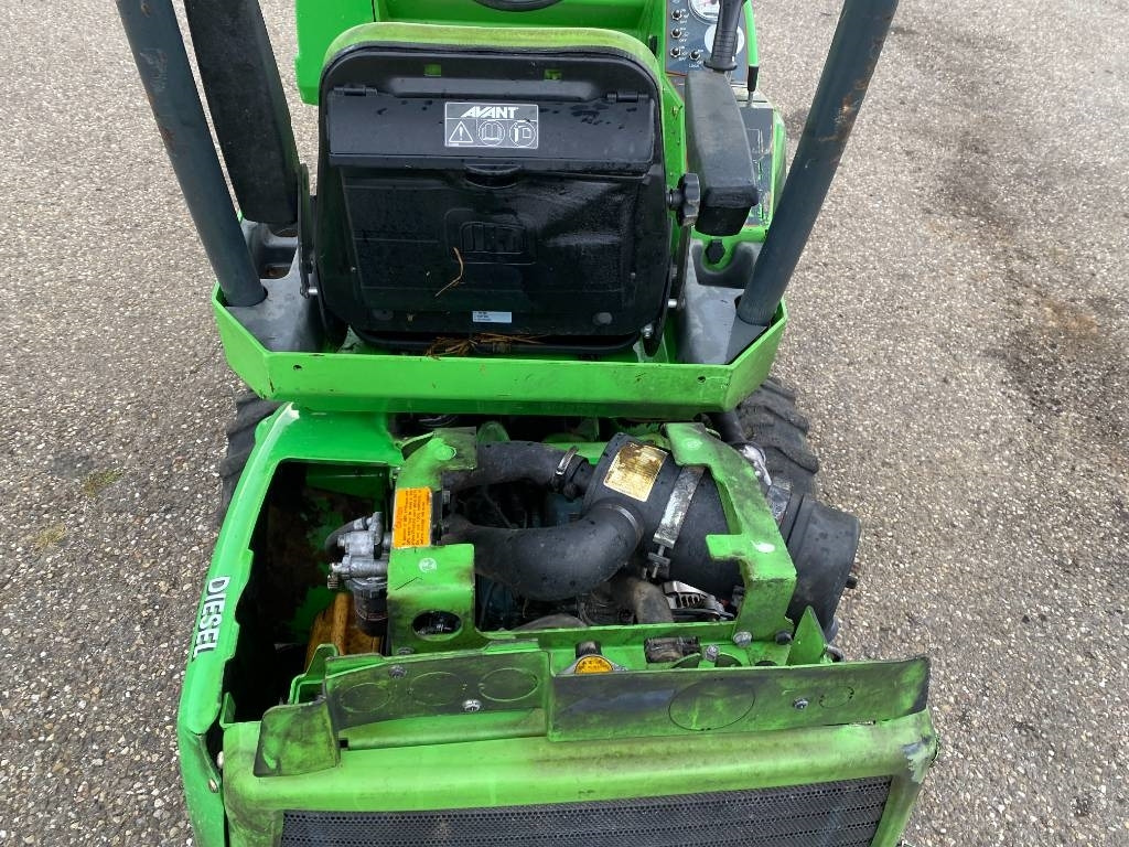 Minilastare Avant M 528 EIPTT /Certificat CE endommagée: bild 38 Minilastare Avant M 528 EIPTT /Certificat CE endommagée: bild 38