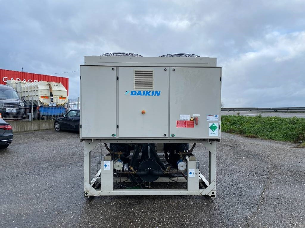 DAKIN Groupe de Climatisation EWAD450STZ-SL B2+OP0 - Byggmaskiner: bild 2 DAKIN Groupe de Climatisation EWAD450STZ-SL B2+OP0 - Byggmaskiner: bild 2