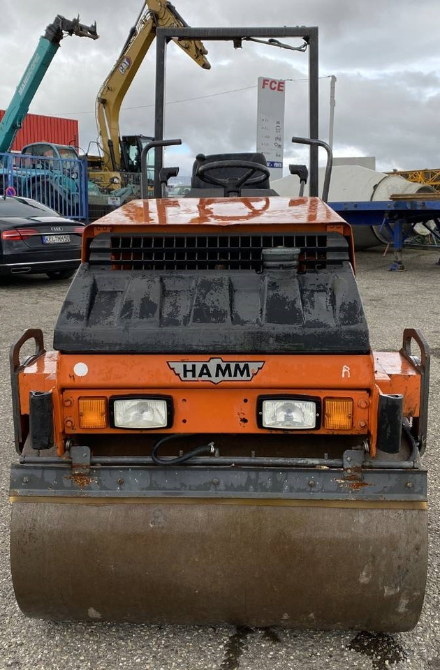 Hamm HD 12 a réparer /Machine d'origine Française - Asfaltvält: bild 2 Hamm HD 12 a réparer /Machine d'origine Française - Asfaltvält: bild 2