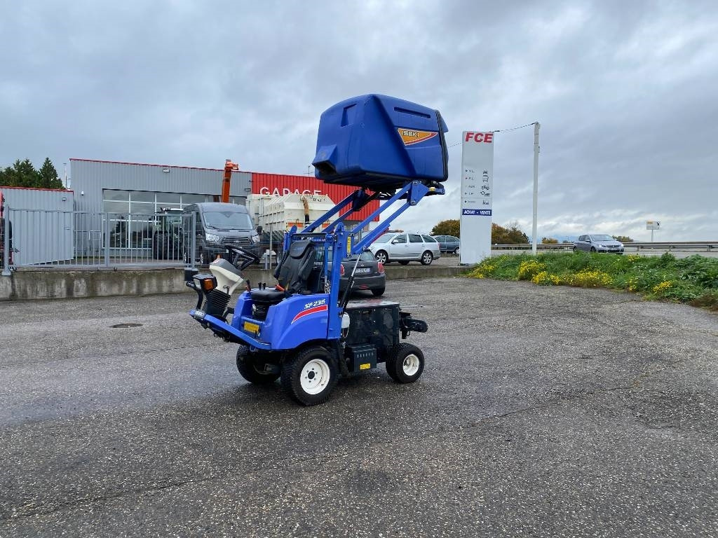 Iseki SF 235F 1er Main endommagée  - Slåttermaskin: bild 2 Iseki SF 235F 1er Main endommagée  - Slåttermaskin: bild 2