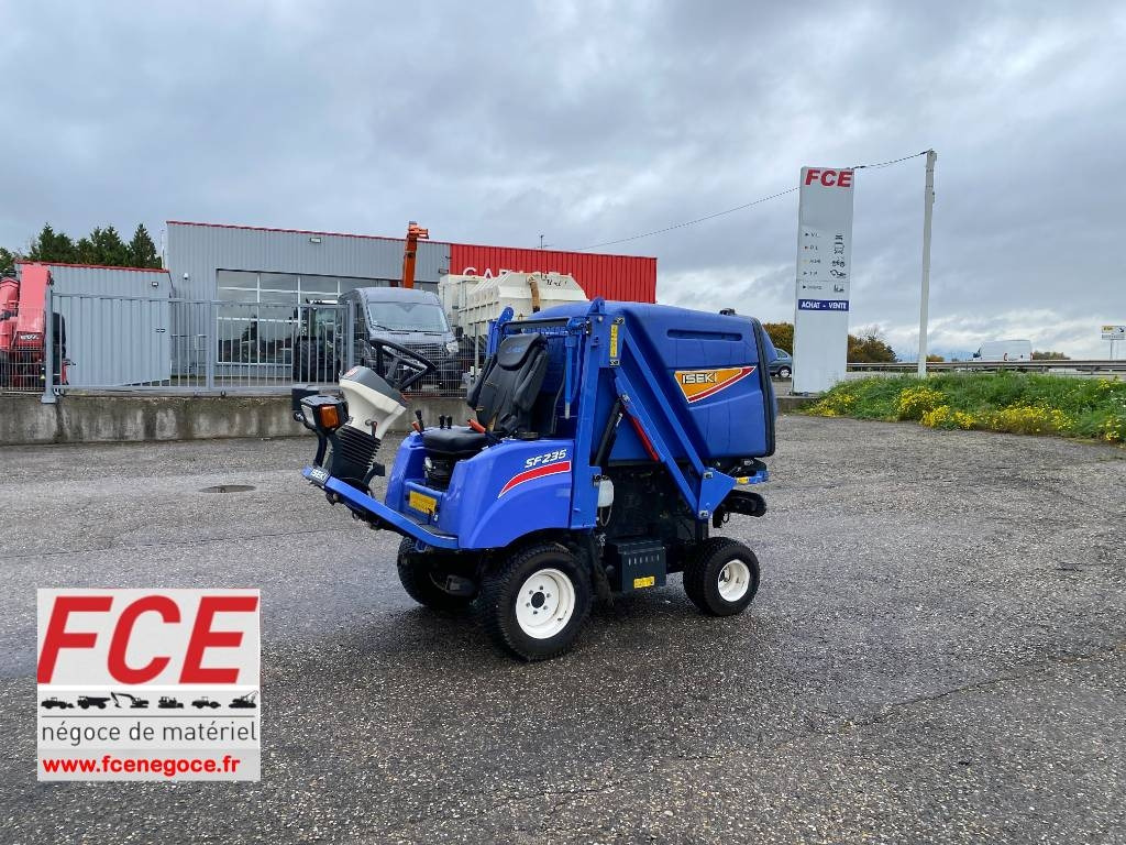 Iseki SF 235F 1er Main endommagée - Slåttermaskin: bild 1 Iseki SF 235F 1er Main endommagée - Slåttermaskin: bild 1