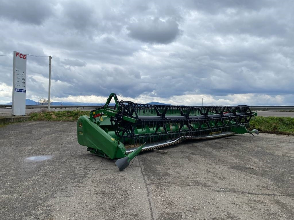 John Deere 730 X Origine Françaises endommagée - Tillbehör för skördemaskin: bild 3 John Deere 730 X Origine Françaises endommagée - Tillbehör för skördemaskin: bild 3