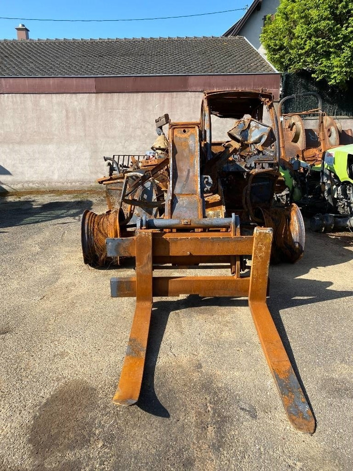 Manitou MLT 737 endommagé - Teleskoplastar: bild 2 Manitou MLT 737 endommagé - Teleskoplastar: bild 2