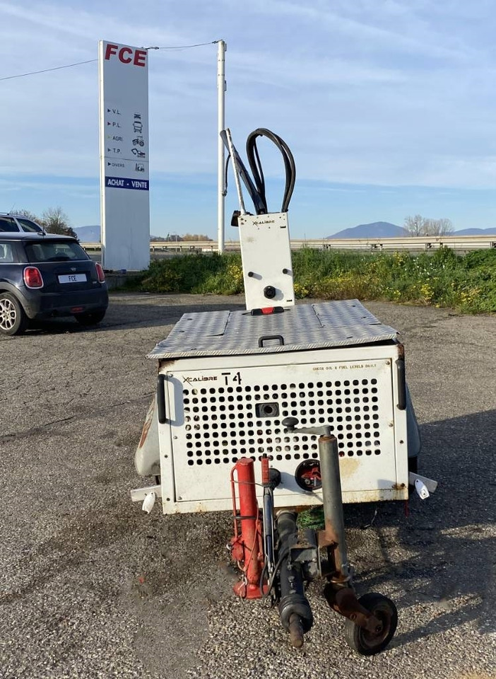 X CALIBRE T4P 1er Main endommagée - Övrig maskin: bild 2 X CALIBRE T4P 1er Main endommagée - Övrig maskin: bild 2