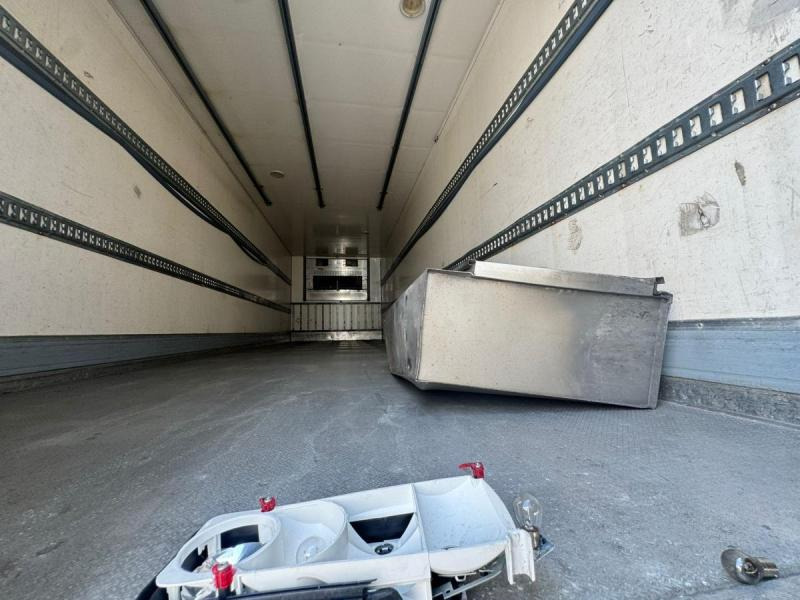 Renault D19 - Kylbil lastbil: bild 4 Renault D19 - Kylbil lastbil: bild 4