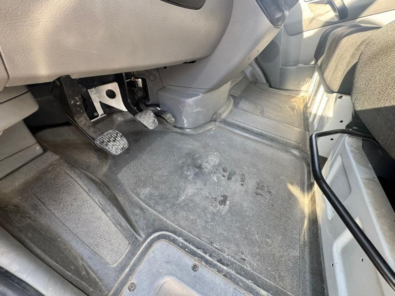 Lastbil med skåp Renault DCI 220: bild 12