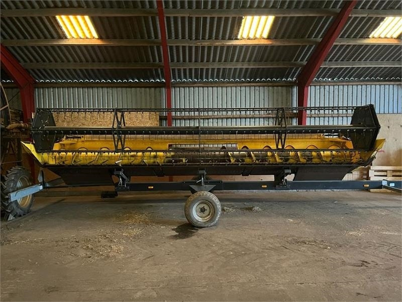 Skördetröska New Holland CX 6090 4wd: bild 14 Skördetröska New Holland CX 6090 4wd: bild 14