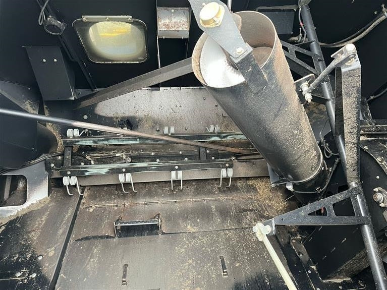 Skördetröska New Holland CX 6090 4wd: bild 17 Skördetröska New Holland CX 6090 4wd: bild 17