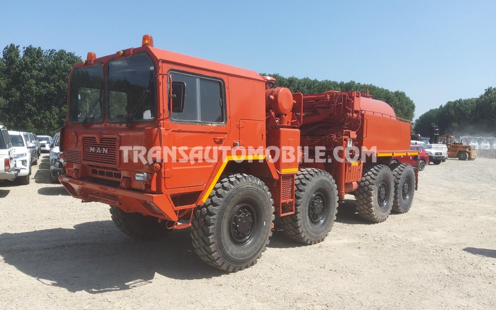 Man KAT 1 8x8 12.7L TURBO DIESEL GRUE 7 tonnes ATLAS KM4300 M5 + CITERNE CARBURANT mobile 3.500 litres - EXPORT OUT EU - Tankbil, Kranbil: bild 1 Man KAT 1 8x8 12.7L TURBO DIESEL GRUE 7 tonnes ATLAS KM4300 M5 + CITERNE CARBURANT mobile 3.500 litres - EXPORT OUT EU - Tankbil, Kranbil: bild 1