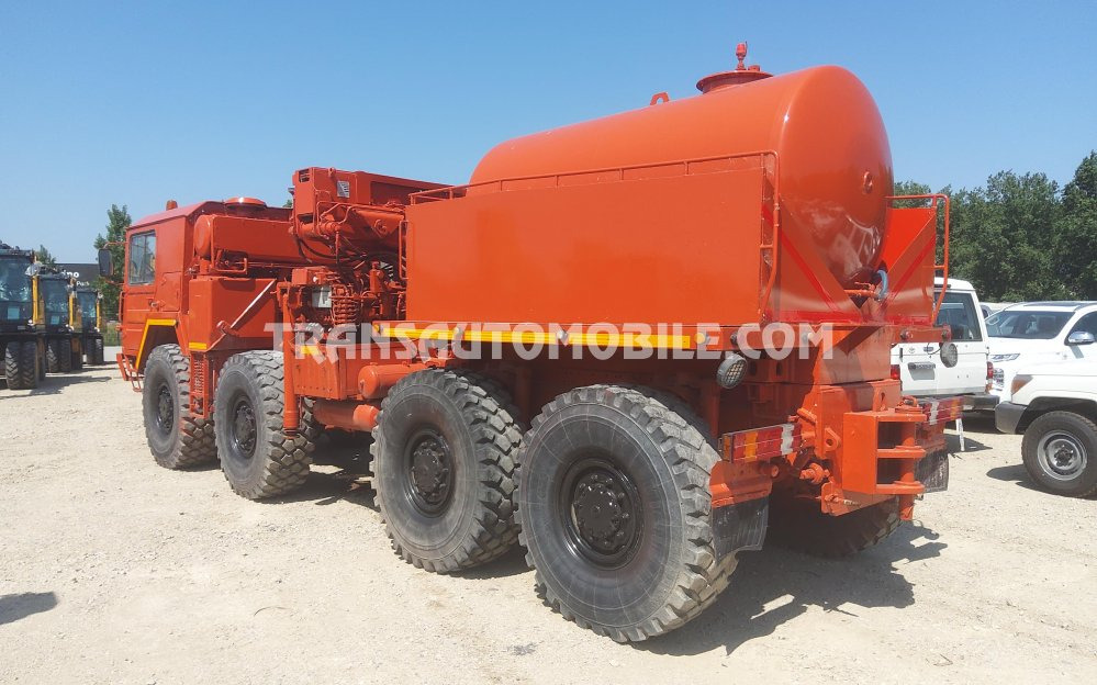 Man KAT 1 8x8 12.7L TURBO DIESEL GRUE 7 tonnes ATLAS KM4300 M5 + CITERNE CARBURANT mobile 3.500 litres - EXPORT OUT EU - Tankbil, Kranbil: bild 2 Man KAT 1 8x8 12.7L TURBO DIESEL GRUE 7 tonnes ATLAS KM4300 M5 + CITERNE CARBURANT mobile 3.500 litres - EXPORT OUT EU - Tankbil, Kranbil: bild 2