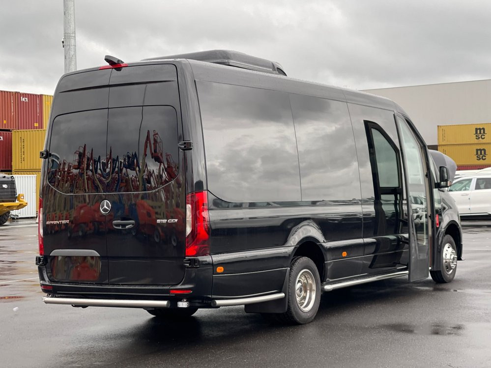 Mercedes Sprinter 519 CDI 2.2L Diesel Automatic VIP - Minibuss, Persontransport: bild 4 Mercedes Sprinter 519 CDI 2.2L Diesel Automatic VIP - Minibuss, Persontransport: bild 4