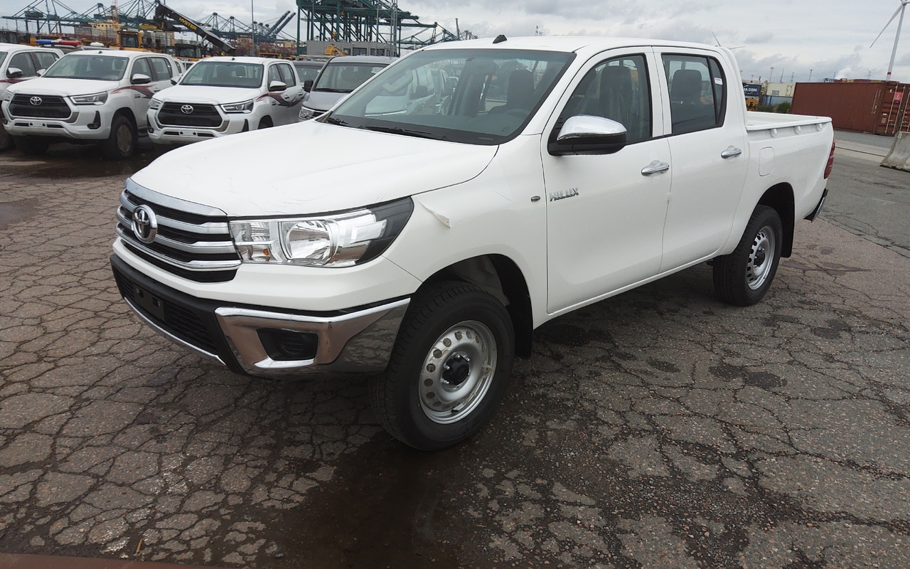 Toyota Hilux / Revo Pick-up double cabin pack security 2.4L Turbo Diesel Manual - Pickup: bild 1 Toyota Hilux / Revo Pick-up double cabin pack security 2.4L Turbo Diesel Manual - Pickup: bild 1