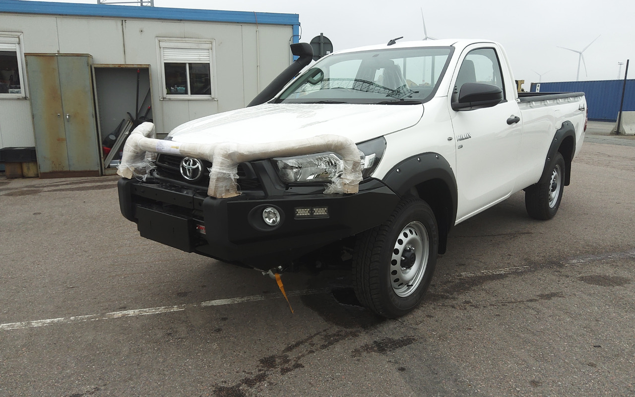 Toyota Hilux / Revo RHD Pick-up single Cab 2.8L Diesel Manual - Pickup: bild 1 Toyota Hilux / Revo RHD Pick-up single Cab 2.8L Diesel Manual - Pickup: bild 1