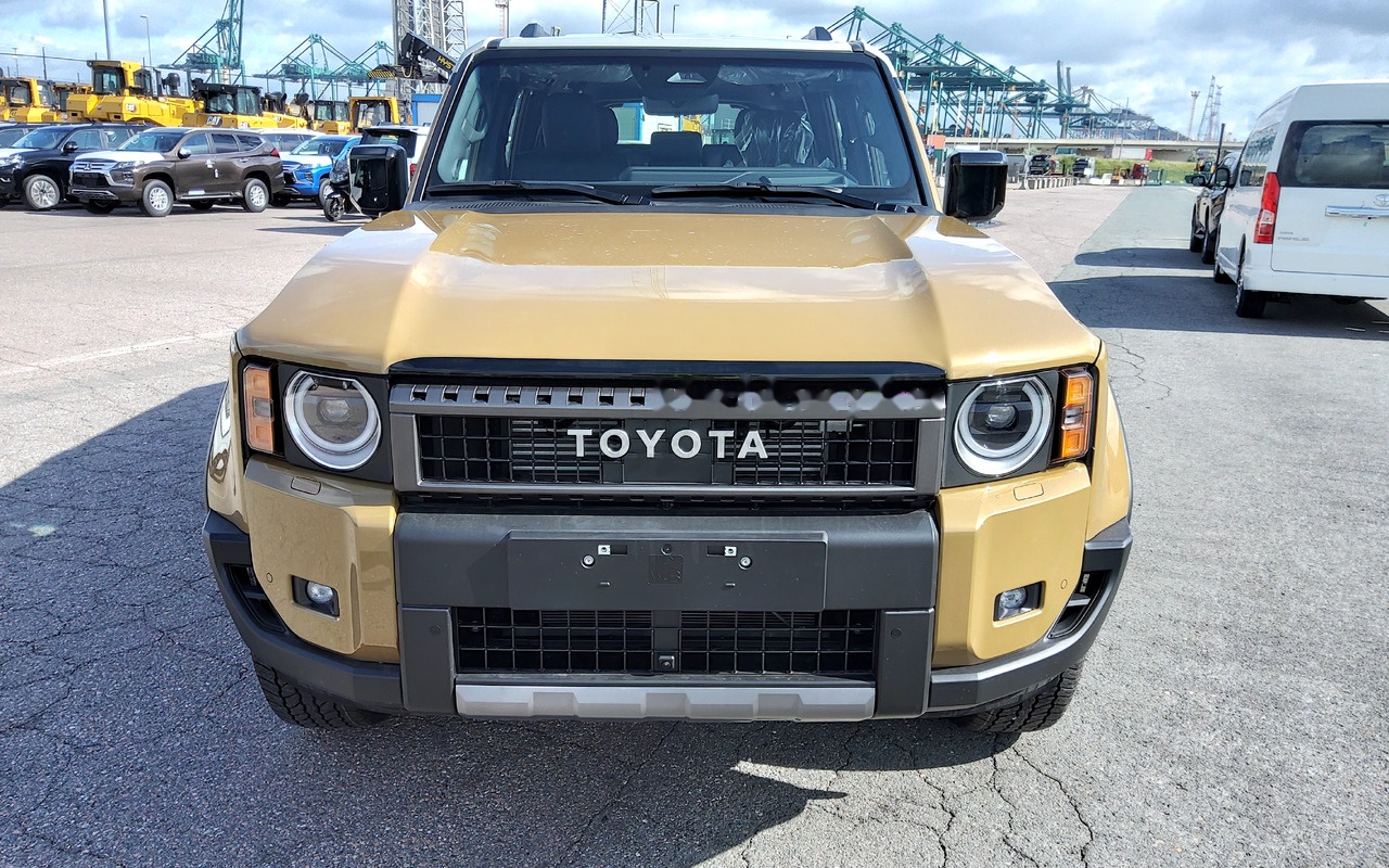 Toyota Land Cruiser Prado 250 VX ae68 first edition 2.4L Petrol Turbo Automatic NEW MODEL - SUV: bild 2 Toyota Land Cruiser Prado 250 VX ae68 first edition 2.4L Petrol Turbo Automatic NEW MODEL - SUV: bild 2