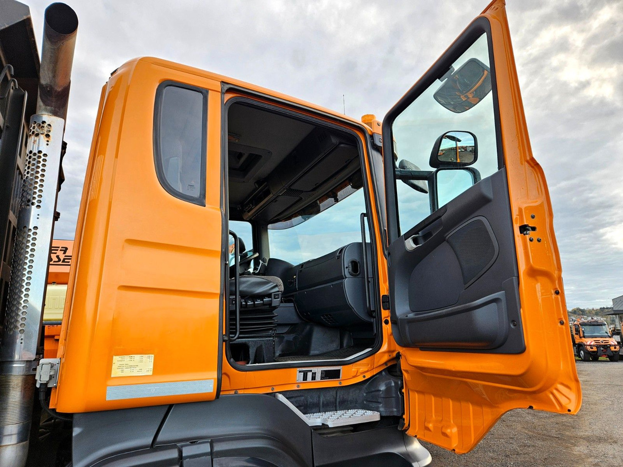 Tippbil lastbil Scania R380 4x4 Winterdienst Euro4: bild 26 Tippbil lastbil Scania R380 4x4 Winterdienst Euro4: bild 26