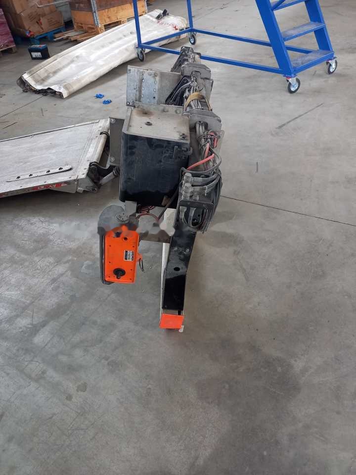 Dhollandia - Bakgavellyft för Lastbil: bild 3 Dhollandia - Bakgavellyft för Lastbil: bild 3