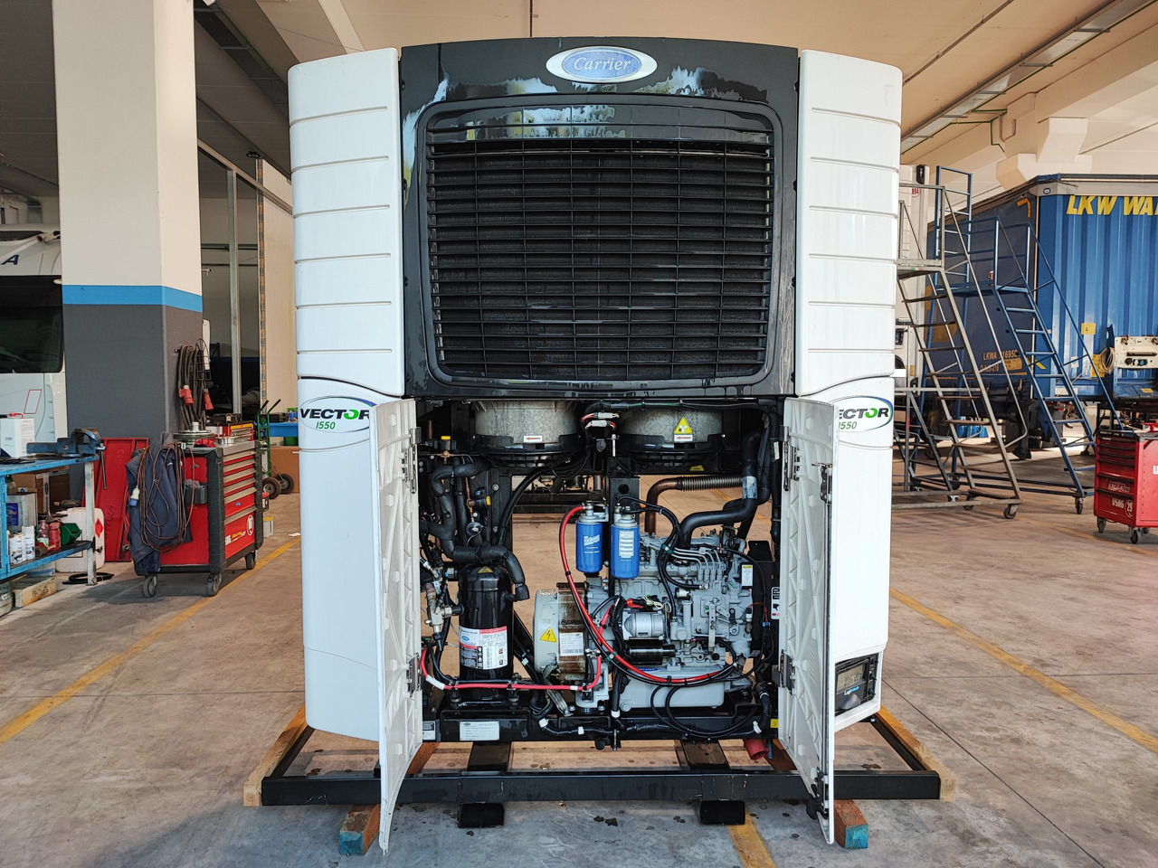 Motore Frigo Carrier Vector 1550 - Kylanläggning: bild 2 Motore Frigo Carrier Vector 1550 - Kylanläggning: bild 2