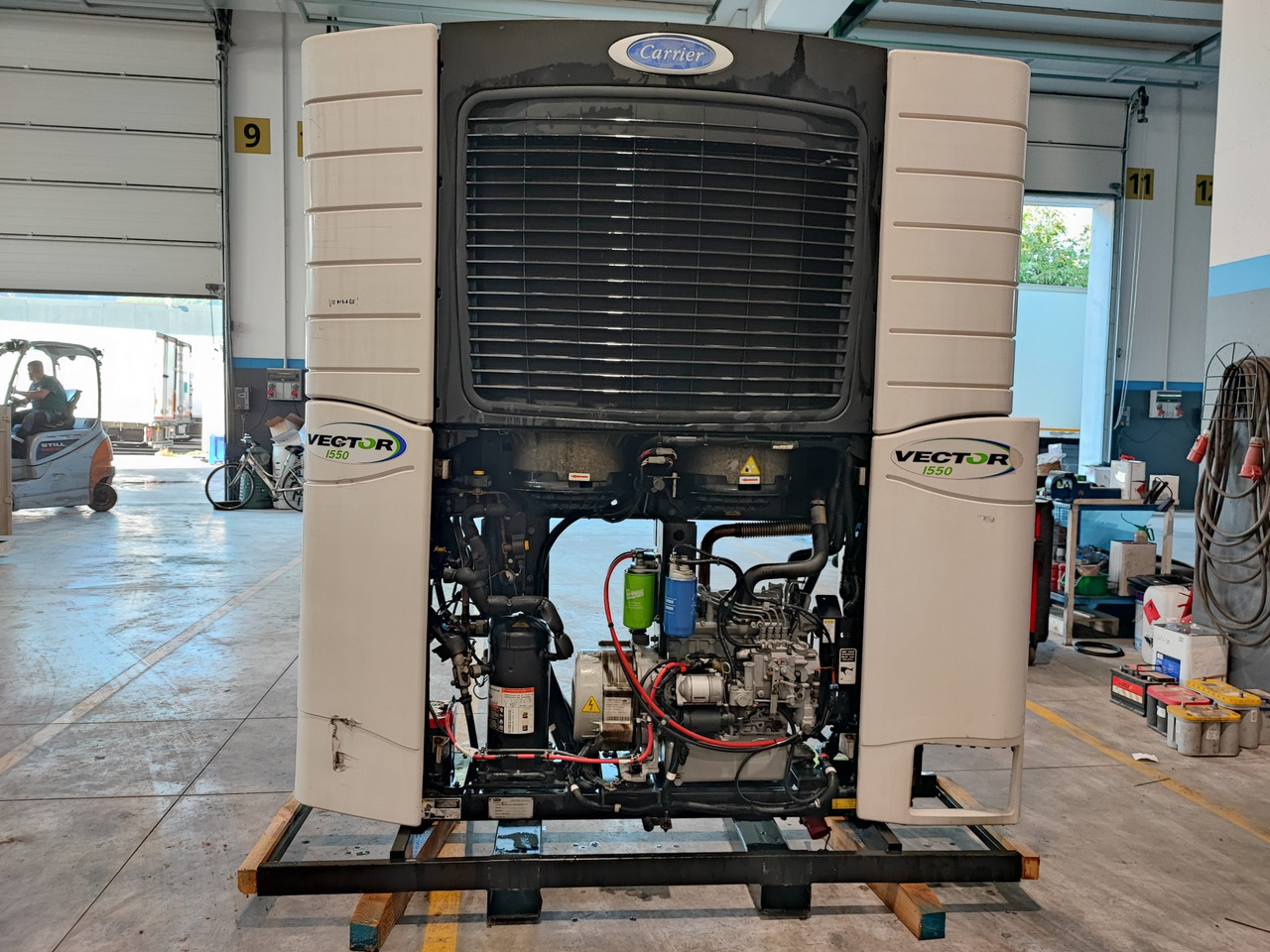 Motore Frigo Carrier Vector 1550 - Kylanläggning: bild 1 Motore Frigo Carrier Vector 1550 - Kylanläggning: bild 1