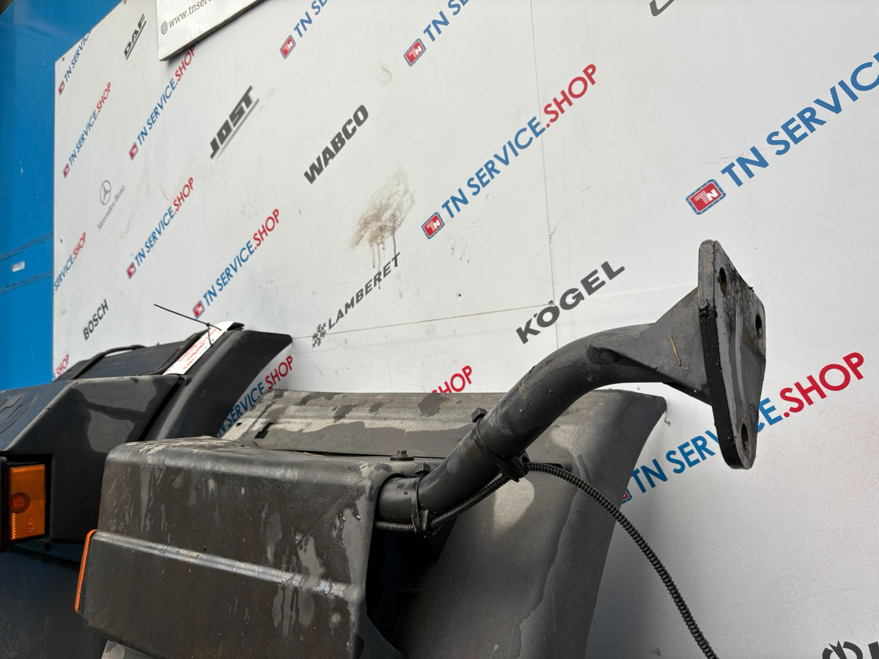 Paraurti posteriore Iveco - Stötfångare för Lastbil: bild 4 Paraurti posteriore Iveco - Stötfångare för Lastbil: bild 4