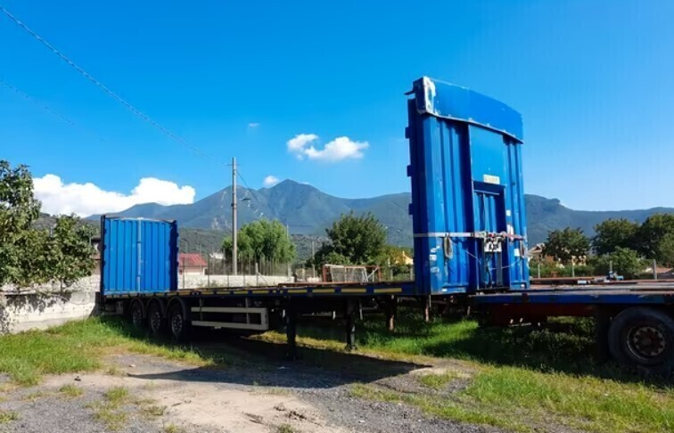 Semirimorchi Pianali - varie marche e modelli - Låg lastare semitrailer: bild 1 Semirimorchi Pianali - varie marche e modelli - Låg lastare semitrailer: bild 1