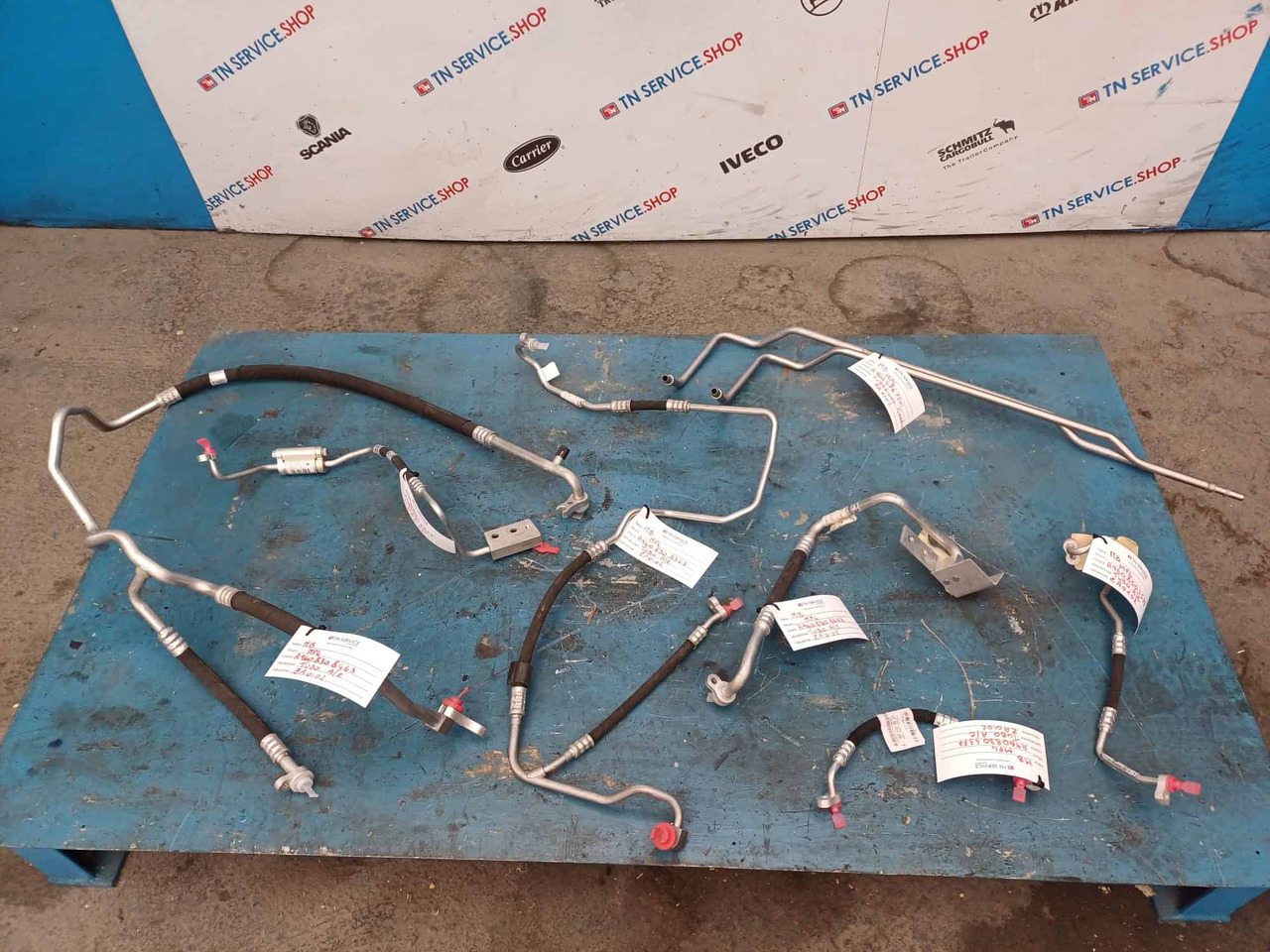 Tubazione A/C Mercedes-Benz - A/C reservdel för Lastbil: bild 1 Tubazione A/C Mercedes-Benz - A/C reservdel för Lastbil: bild 1