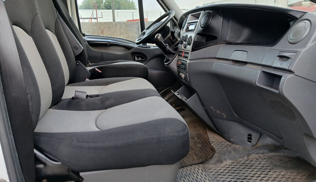 IVECO 70C18 - Isotermiska lastbil: bild 3 IVECO 70C18 - Isotermiska lastbil: bild 3