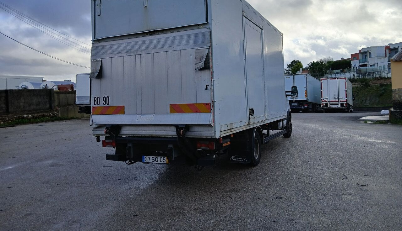 IVECO 70C18 - Isotermiska lastbil: bild 1 IVECO 70C18 - Isotermiska lastbil: bild 1