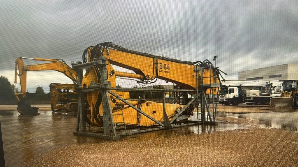 Liebherr R944B UH-HD 2 Arms - Rivningsgrävare: bild 2 Liebherr R944B UH-HD 2 Arms - Rivningsgrävare: bild 2