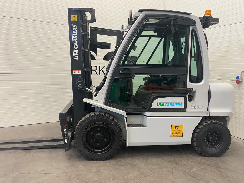 Unicarriers YG1D2A30Q - Dieseltruck: bild 2 Unicarriers YG1D2A30Q - Dieseltruck: bild 2