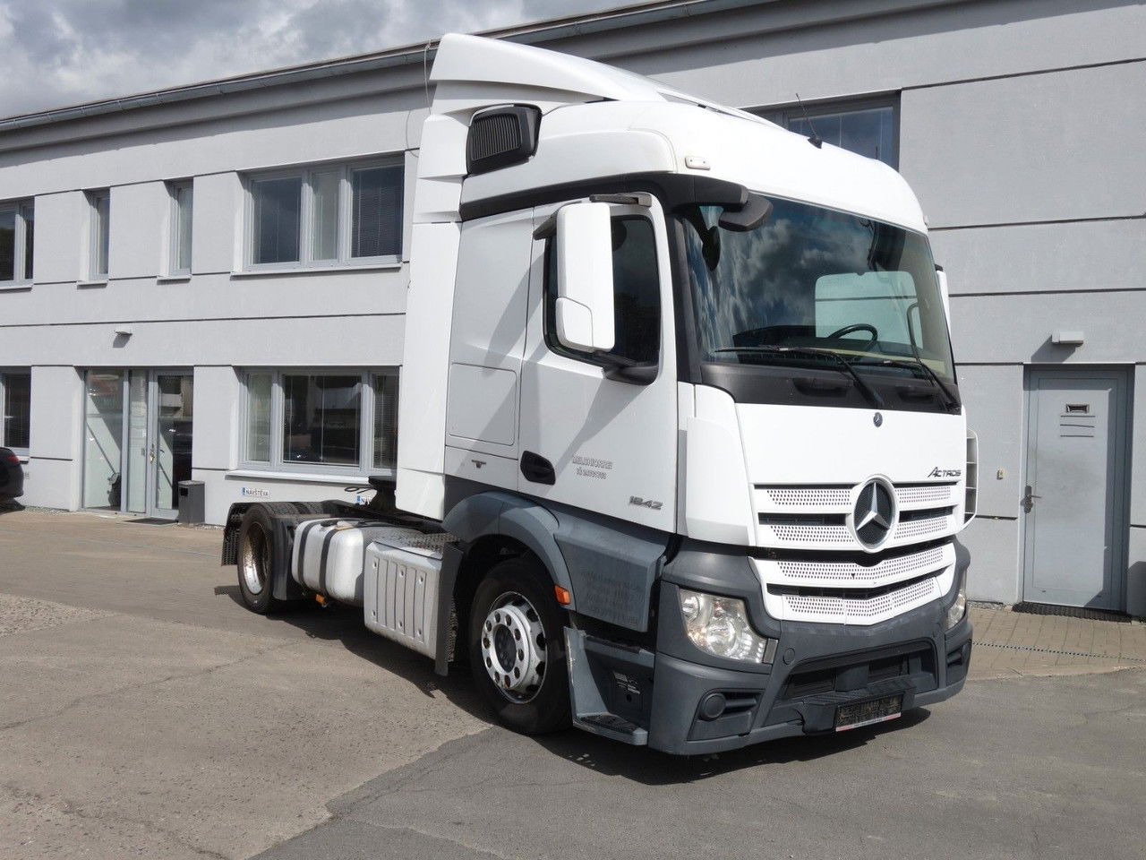 Mercedes-Benz Actros 1842 Lsnrl, Standklima, 2 Stk. - Dragbil: bild 3 Mercedes-Benz Actros 1842 Lsnrl, Standklima, 2 Stk. - Dragbil: bild 3