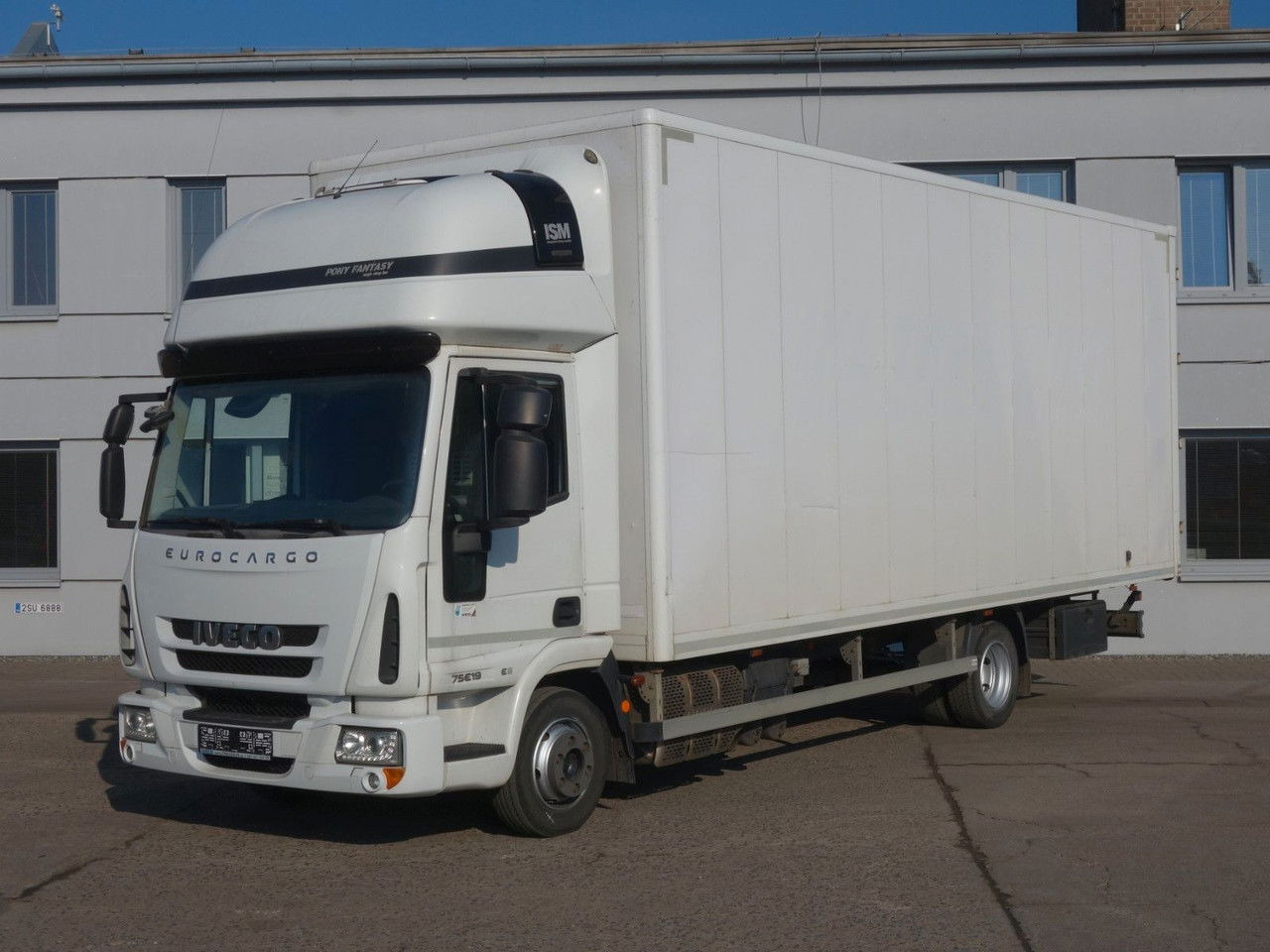 Iveco EuroCargo 75 75E19, 18 Palleten - Lastbil med skåp: bild 1 Iveco EuroCargo 75 75E19, 18 Palleten - Lastbil med skåp: bild 1